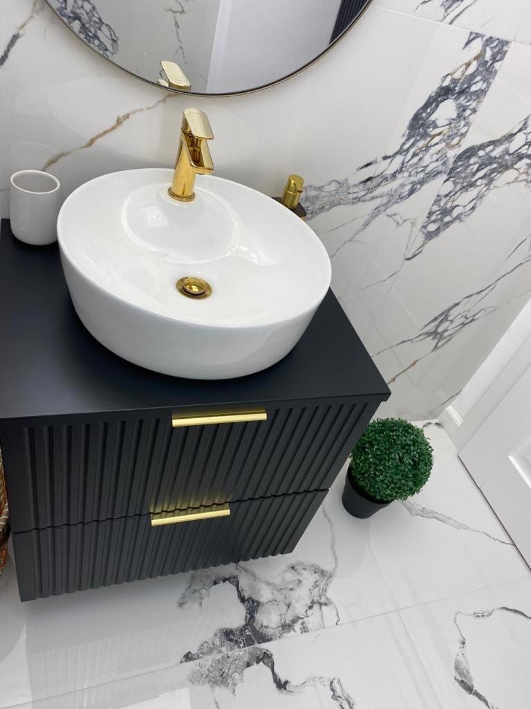 Elite Apartment *
